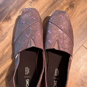 BNWOT sparkle star Tom’s - size 10W